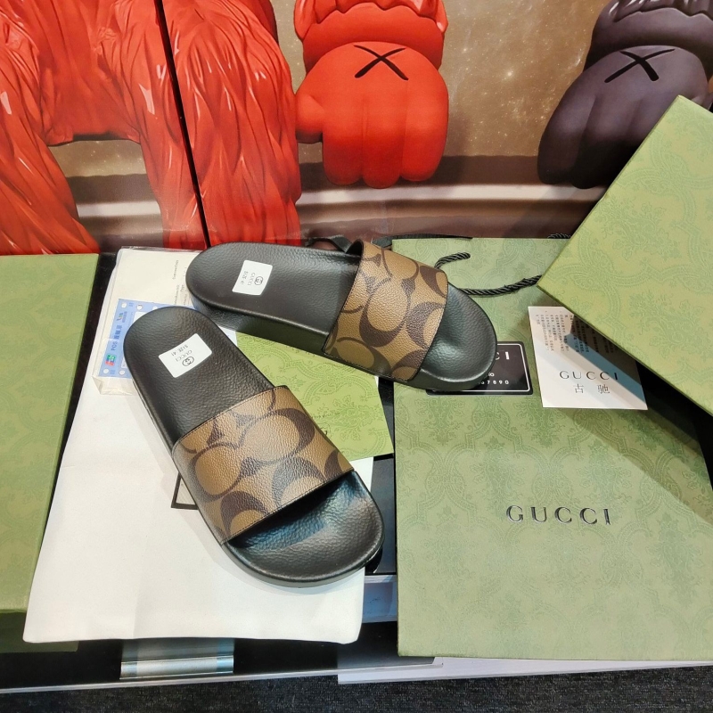 G*u*i slippers